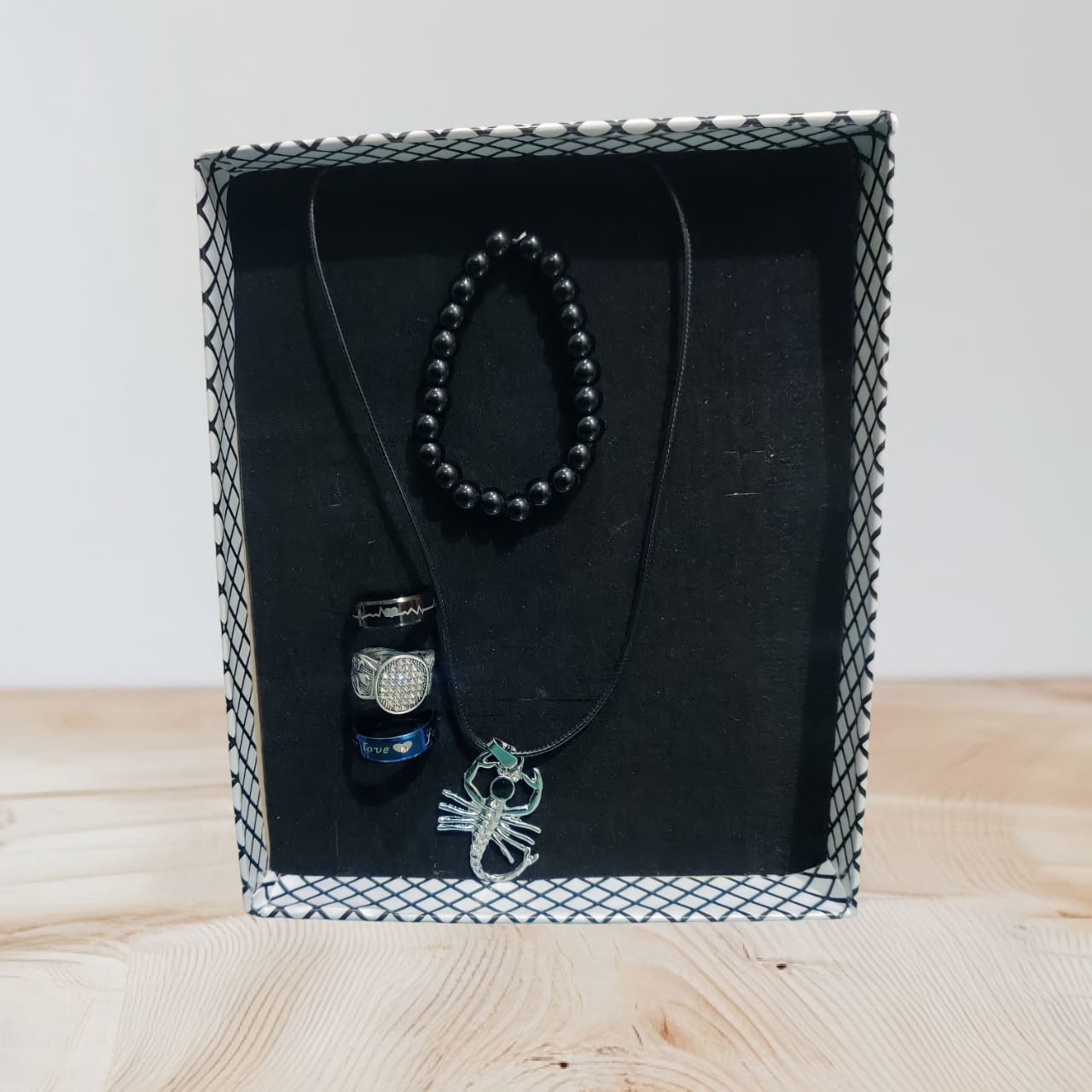 Mens Necklace & 3 rings & 1 bracelet